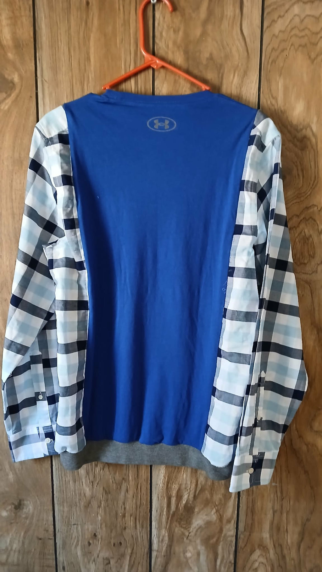 Under armor shirt with cotton sleeves